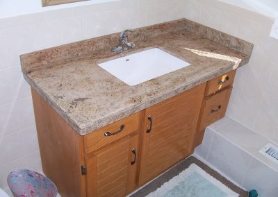 Bathroom Counters & Backsplash